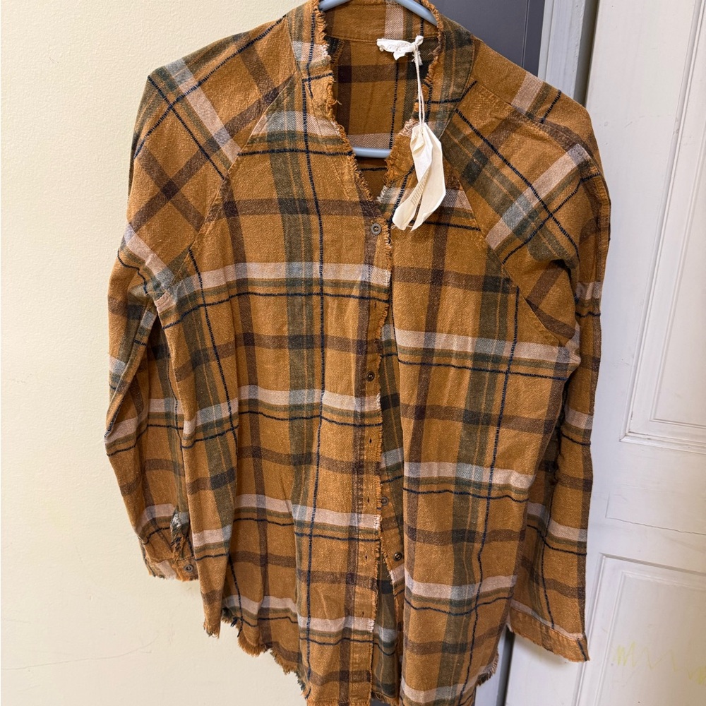 Women's Casual Plaid Button Down Shirt in Brown and Green - Picture 2 of 5